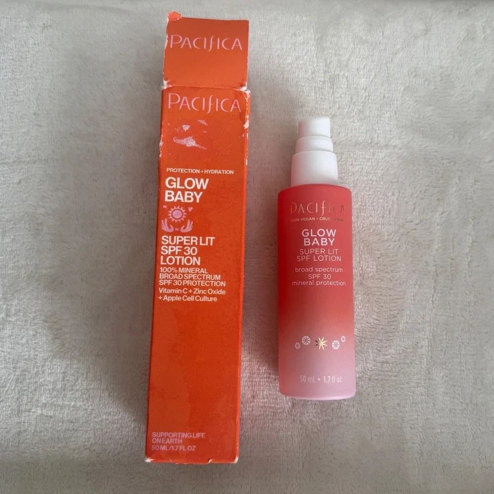 Pacifica‎ Glow Baby Vitamin C Face Mineral Sunscreen SPF 30 Brightening 1.7 oz